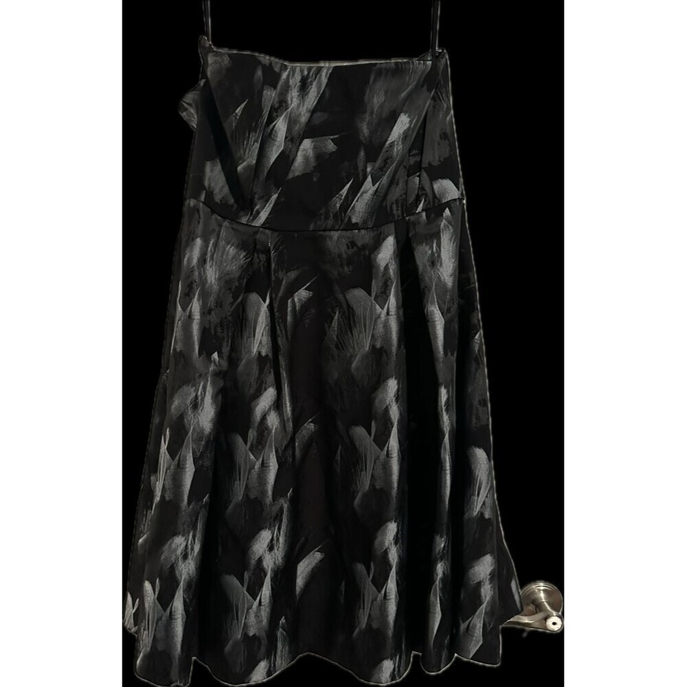 Women's White House Black Market Black and Gray Feather Print Dress Size 12